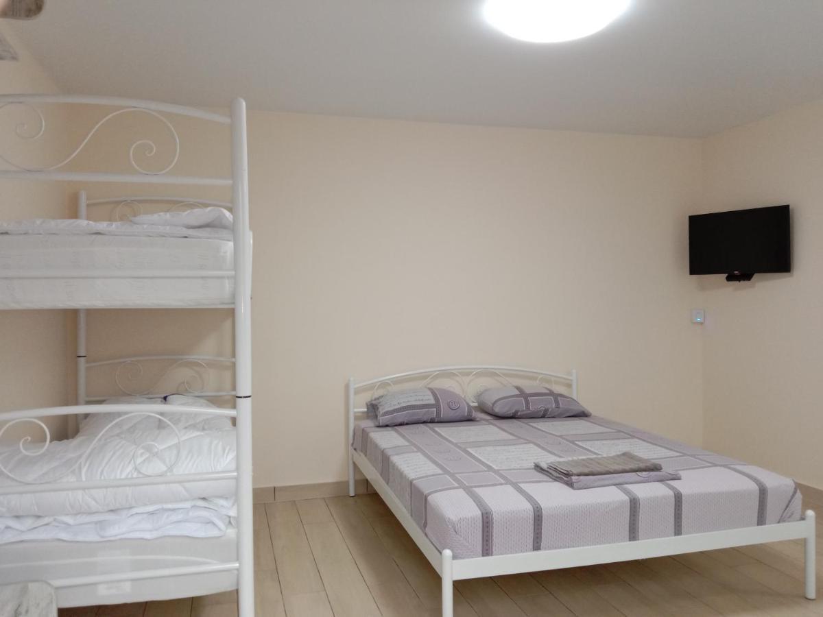 Однокімнатна 105 Apartment Khmel'nyts'kyy Exterior photo